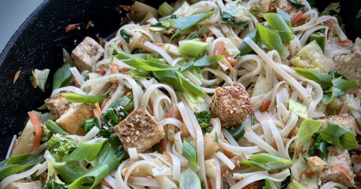 Pancit Bihon (Sautéed Rice Noodles) – FRESHFARM
